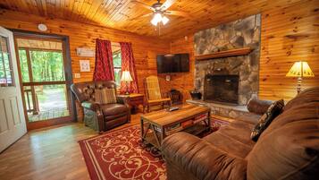 Smart TV, fireplace, DVD player