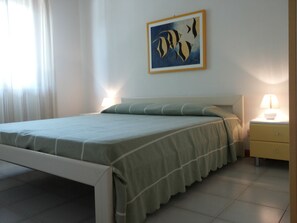 1 soverom, strykejern/-brett, wi-fi og sengetøy