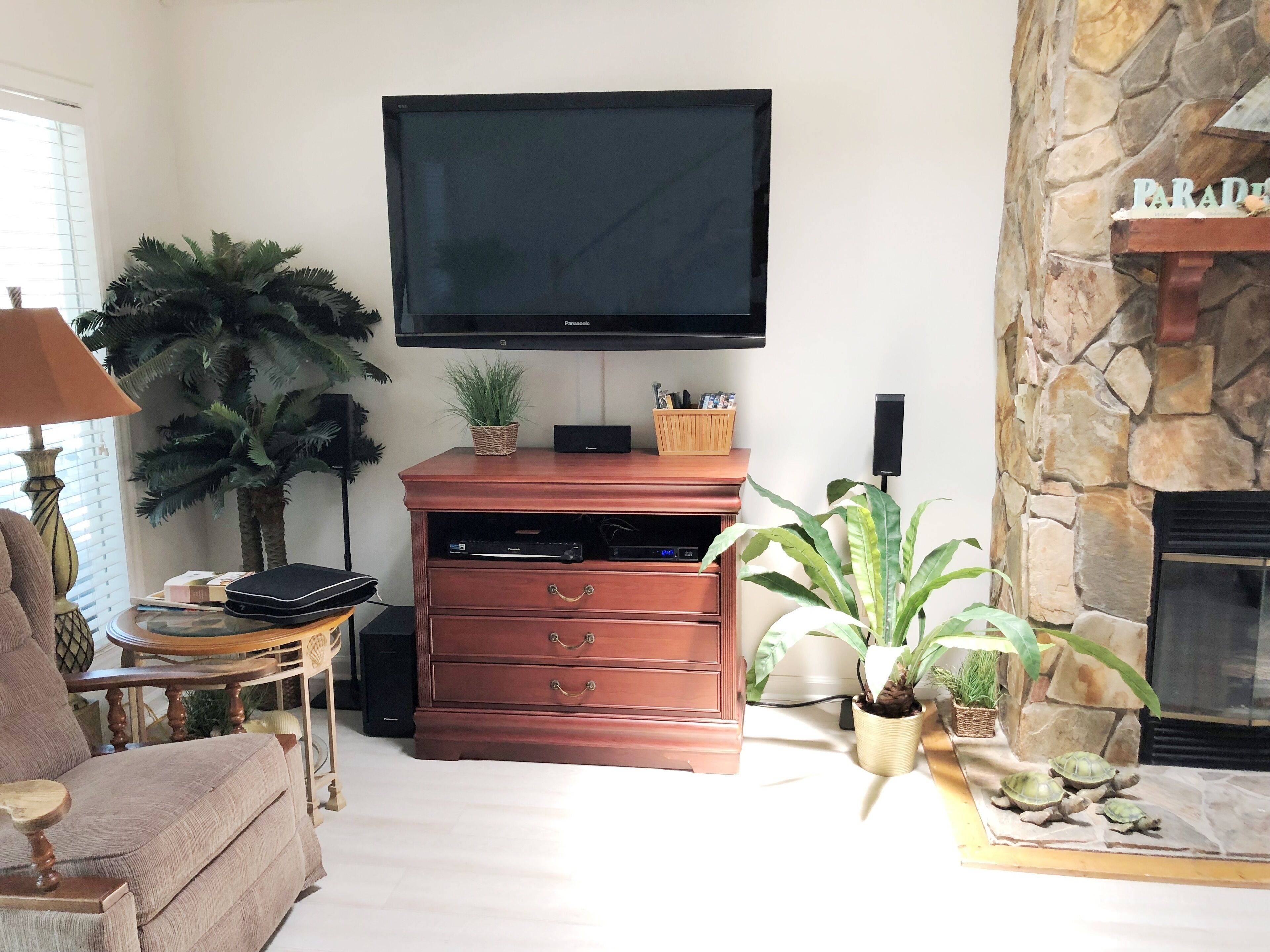 Exceptional location!!!! Short walk to beach, Oak Island Pier and restaurants!