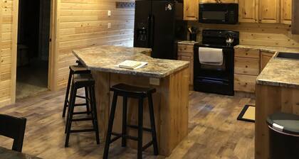 #1 Beautiful Cabin In The Heart Of Island Park