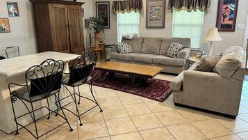 TV, DVD player, books, stereo