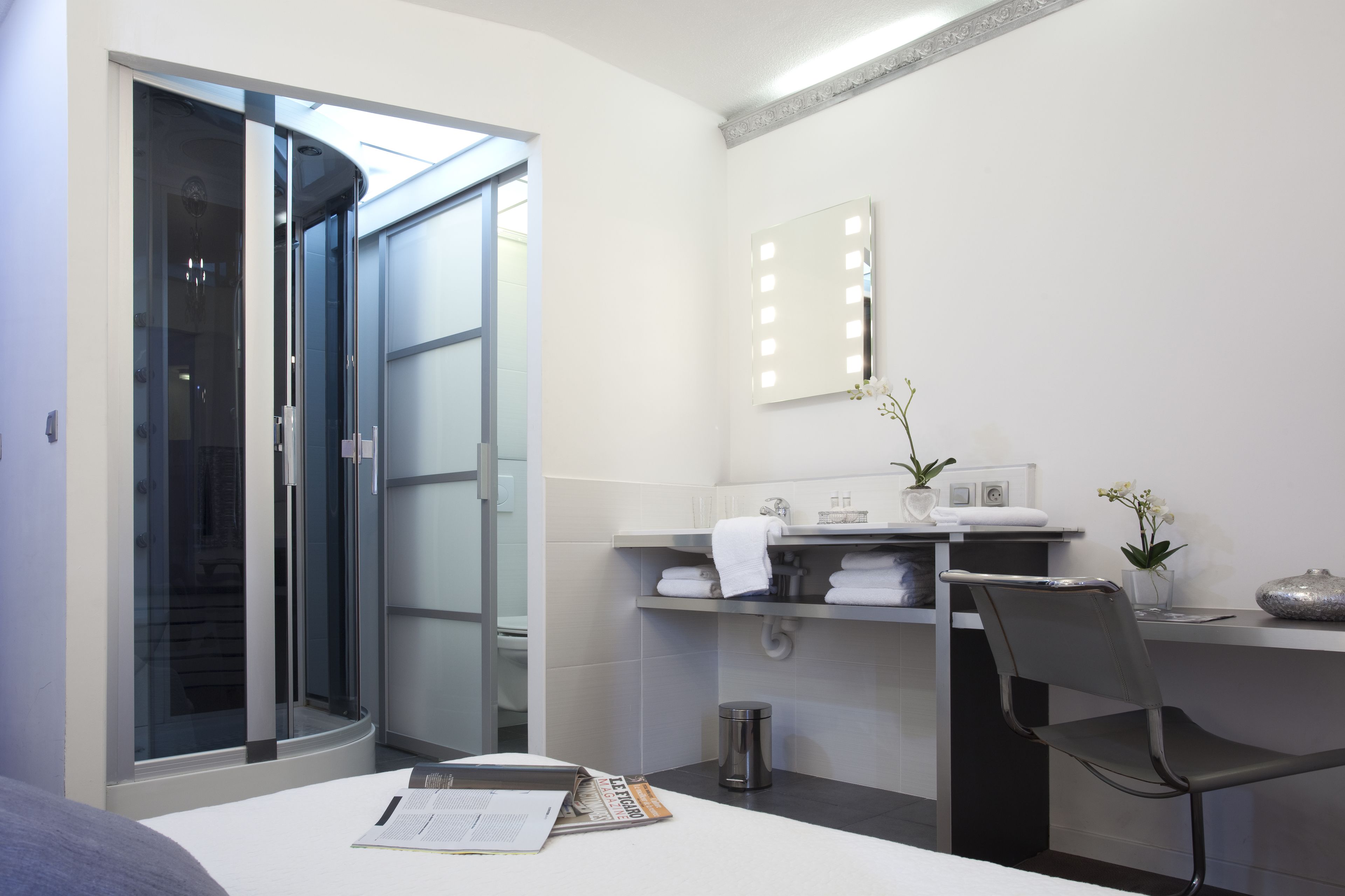 Chambre Confort | Coffres-forts dans les chambres, décoration personnalisée
