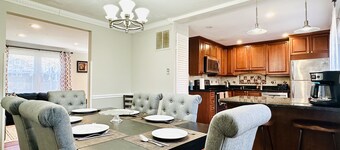 4-bedroom vacation home just 9 minutes drive to Tysons Corner Center