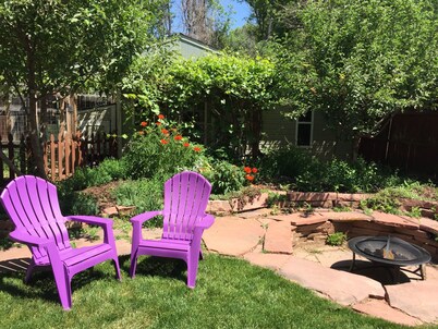 Fully Renovated Old Town Cottage Close to Downtown, City Park, and University