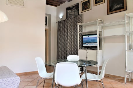 公寓, 1 间卧室 | 起居区 | 平板电视