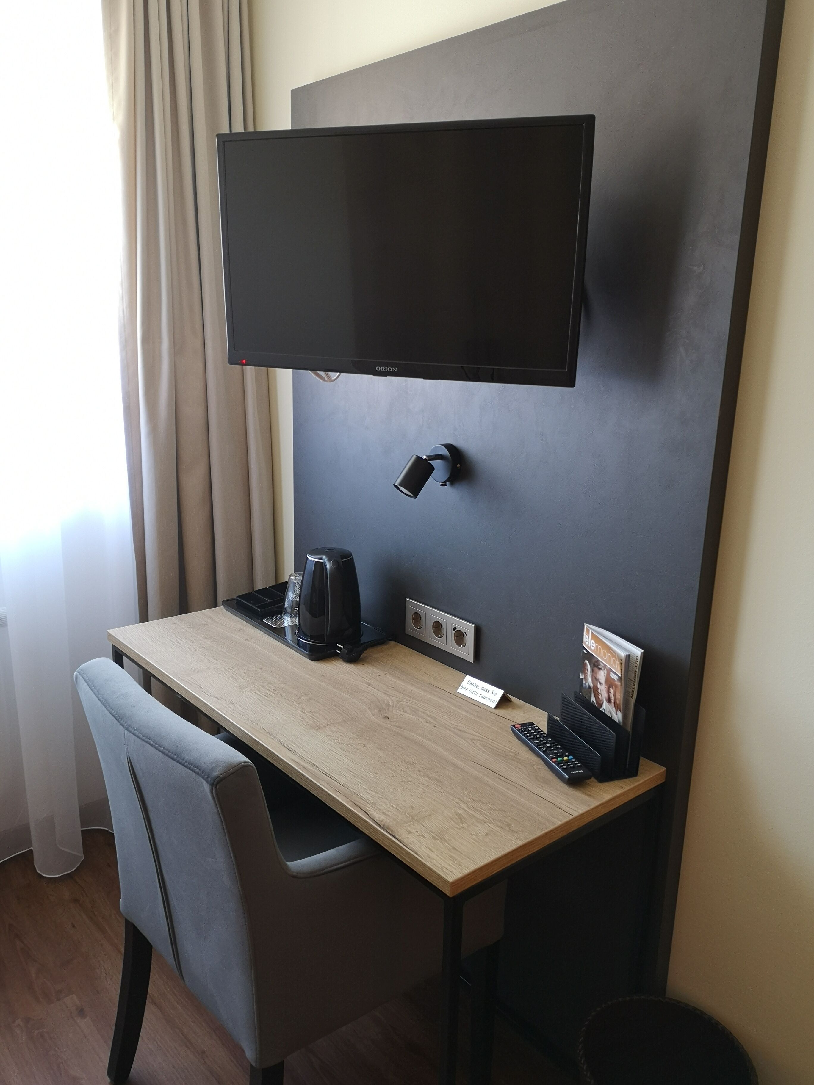 superior single room | 1 bedroom, desk, free wifi, bed sheets