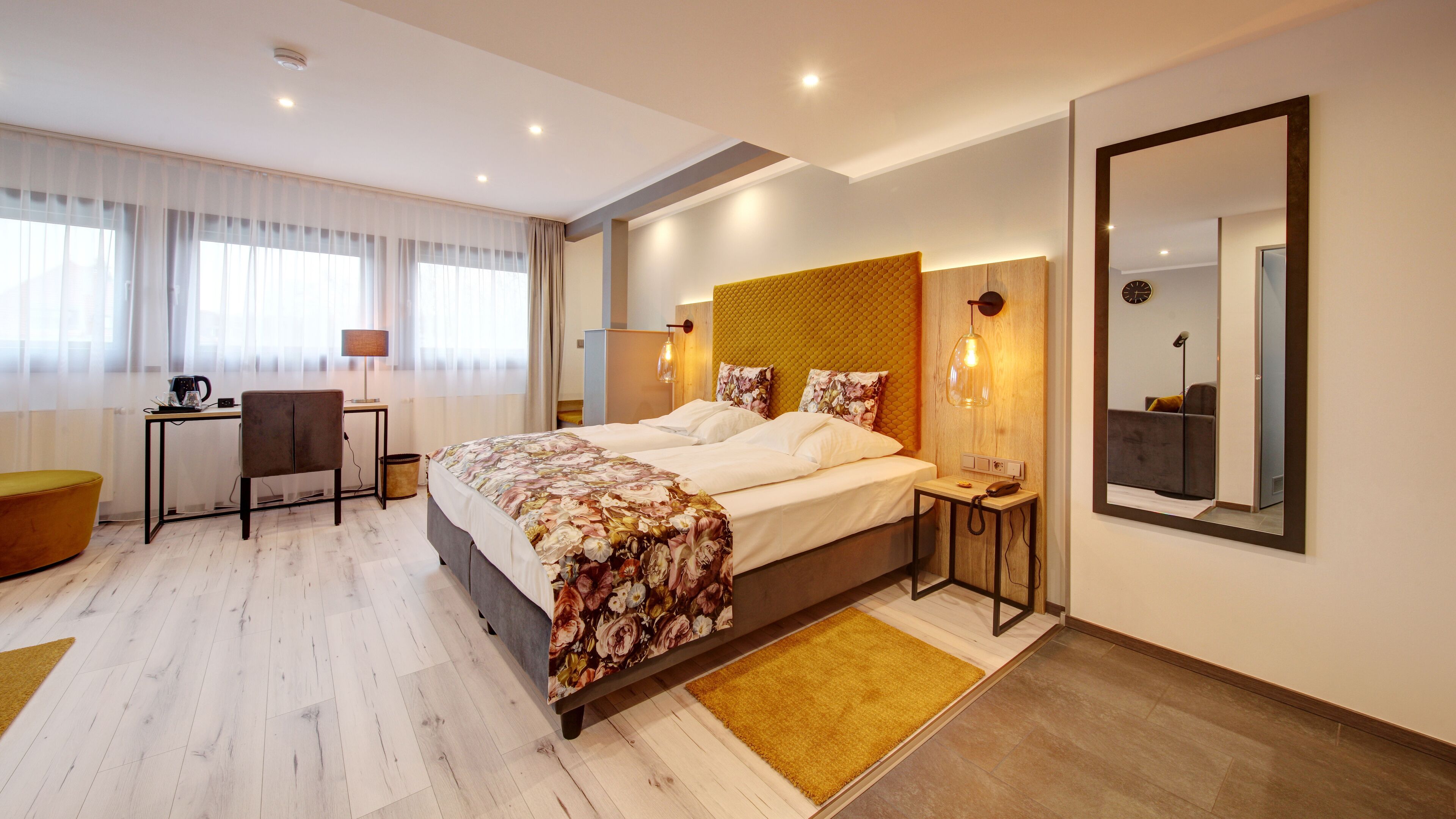 Superior-Doppelzimmer | Schreibtisch, kostenloses WLAN, Bettwäsche, Rollstuhlgeeignet