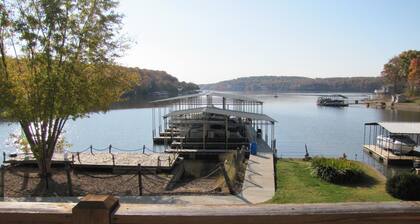 Lakefront Home at Captain Ron's #62