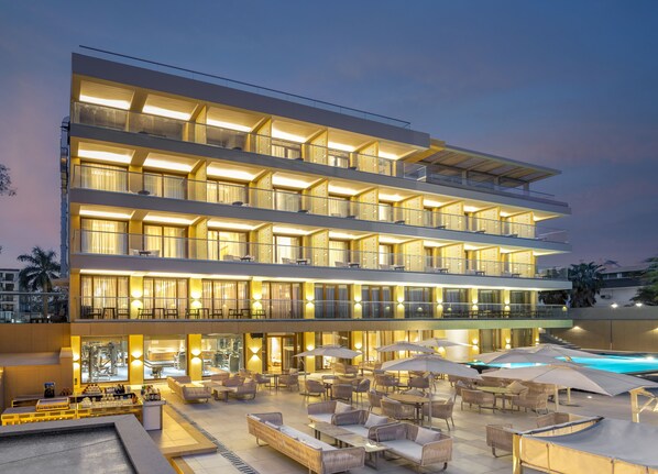 Exterior detail - Modi Yoga Retreat (Rishikesh)