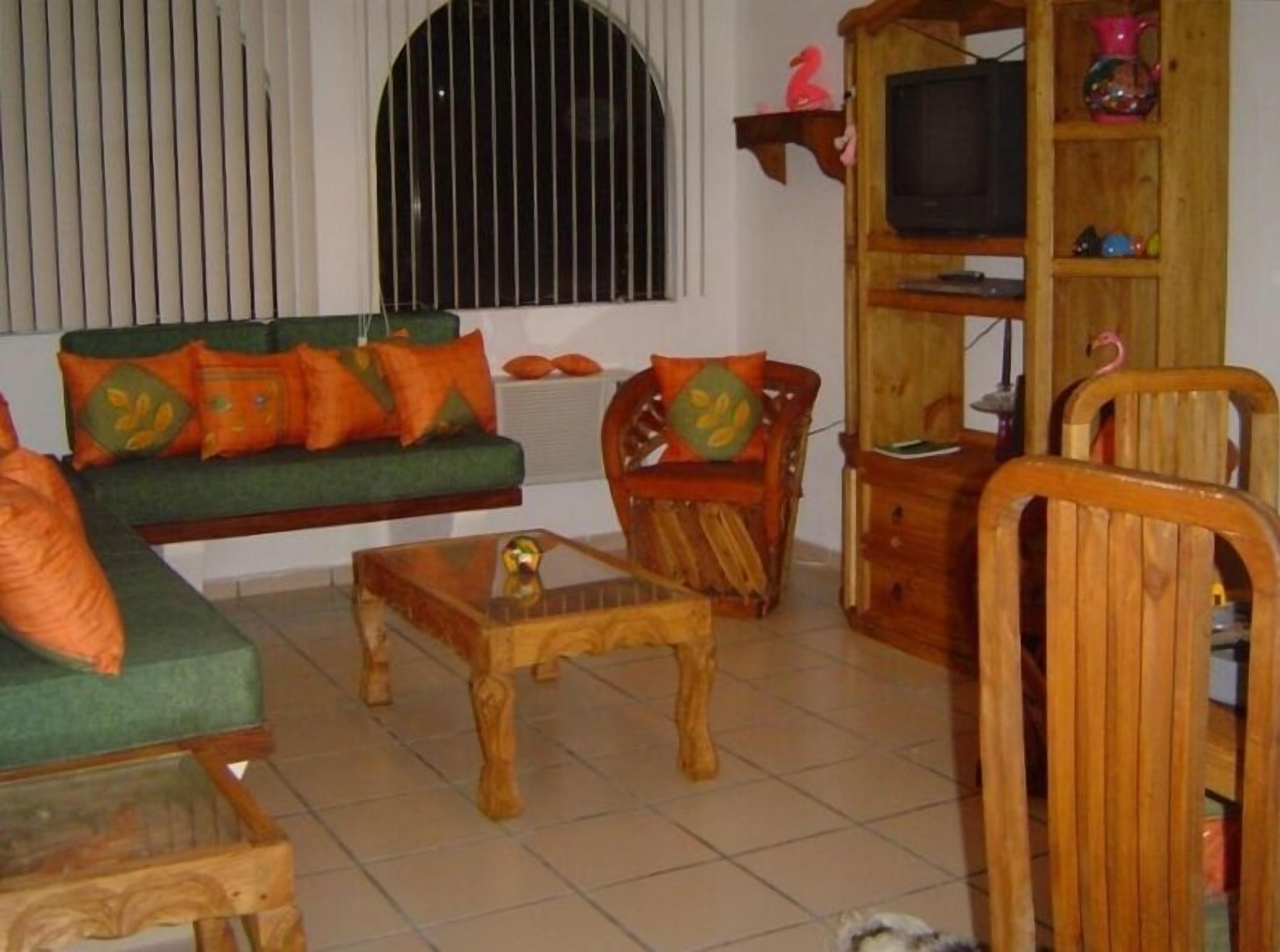 Beautiful Casa Flamingos Feliz-Close to Beach-Discount Rates!