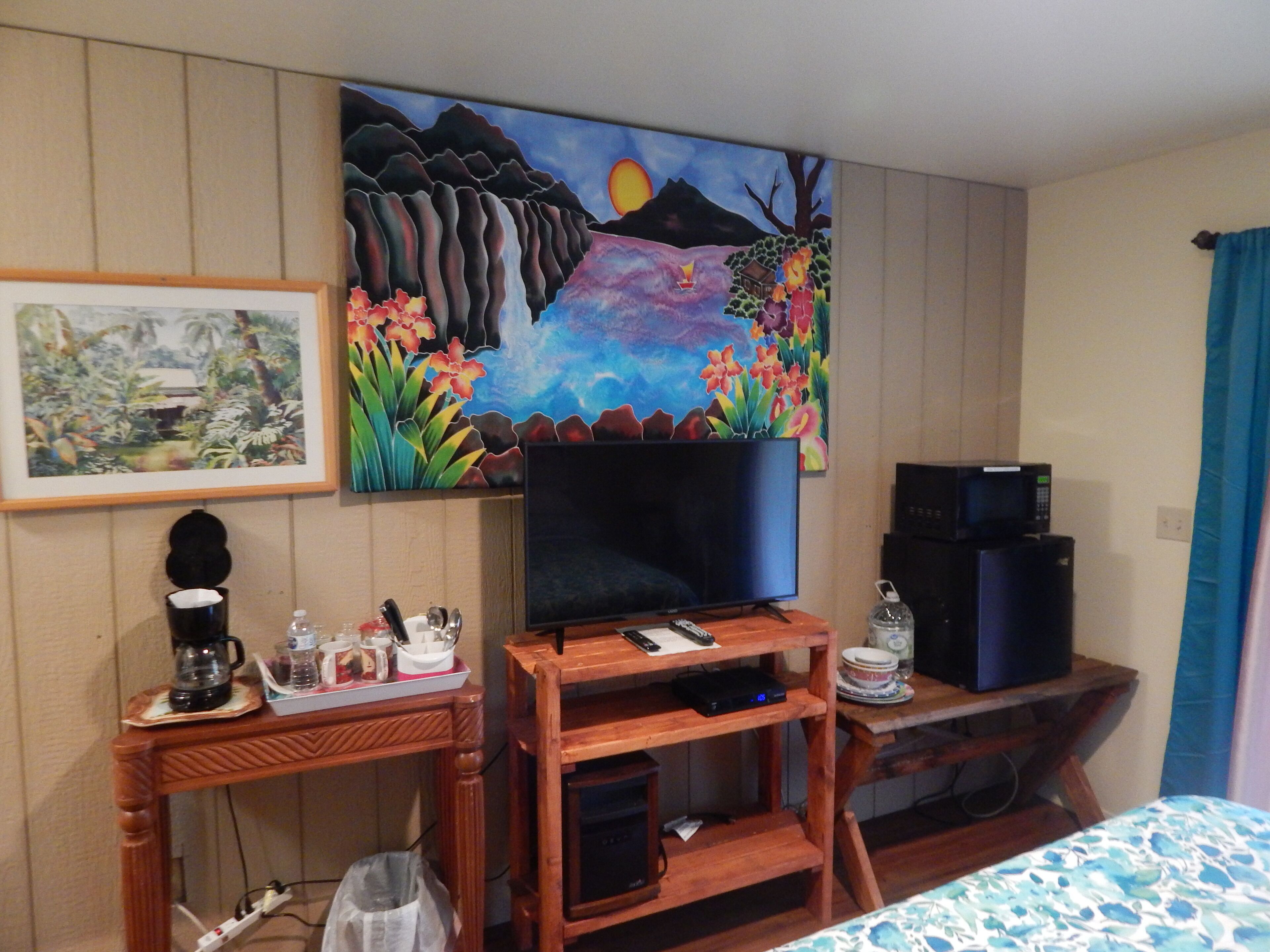 Jade Oasis/ Nene room with hot tub 2.5 miles to the Volcanoes Park