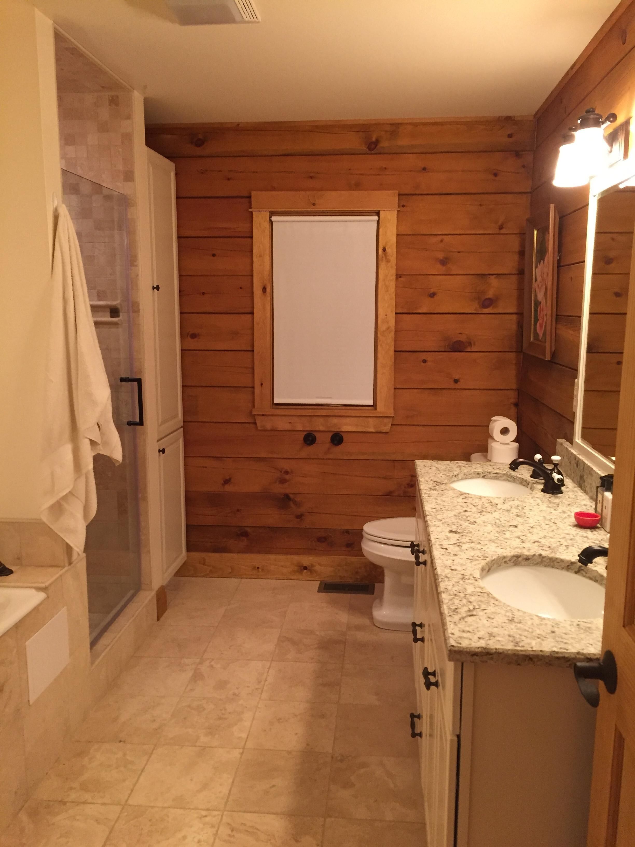 Camp Edelreiss- New Luxury Log Home Nestled Hilltop above Lake Placid