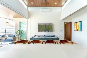 Spielezimmer