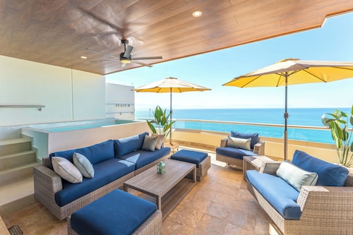 Beachfront Golden Zone Bucerías Penthouse Agua - All new top to bottom Reno!!