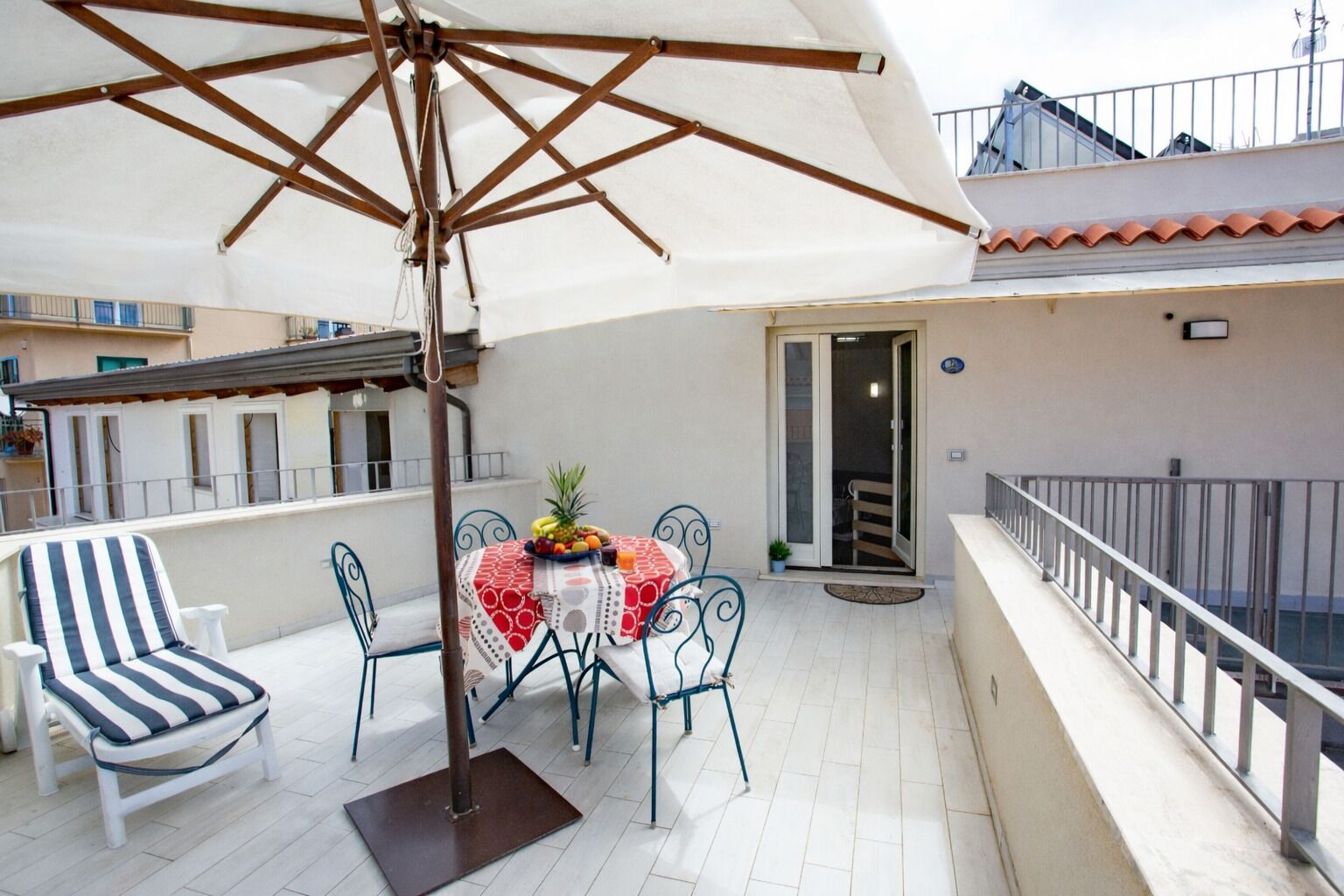 Romantic Apartment, Private Bathroom (penelope) | Exterior