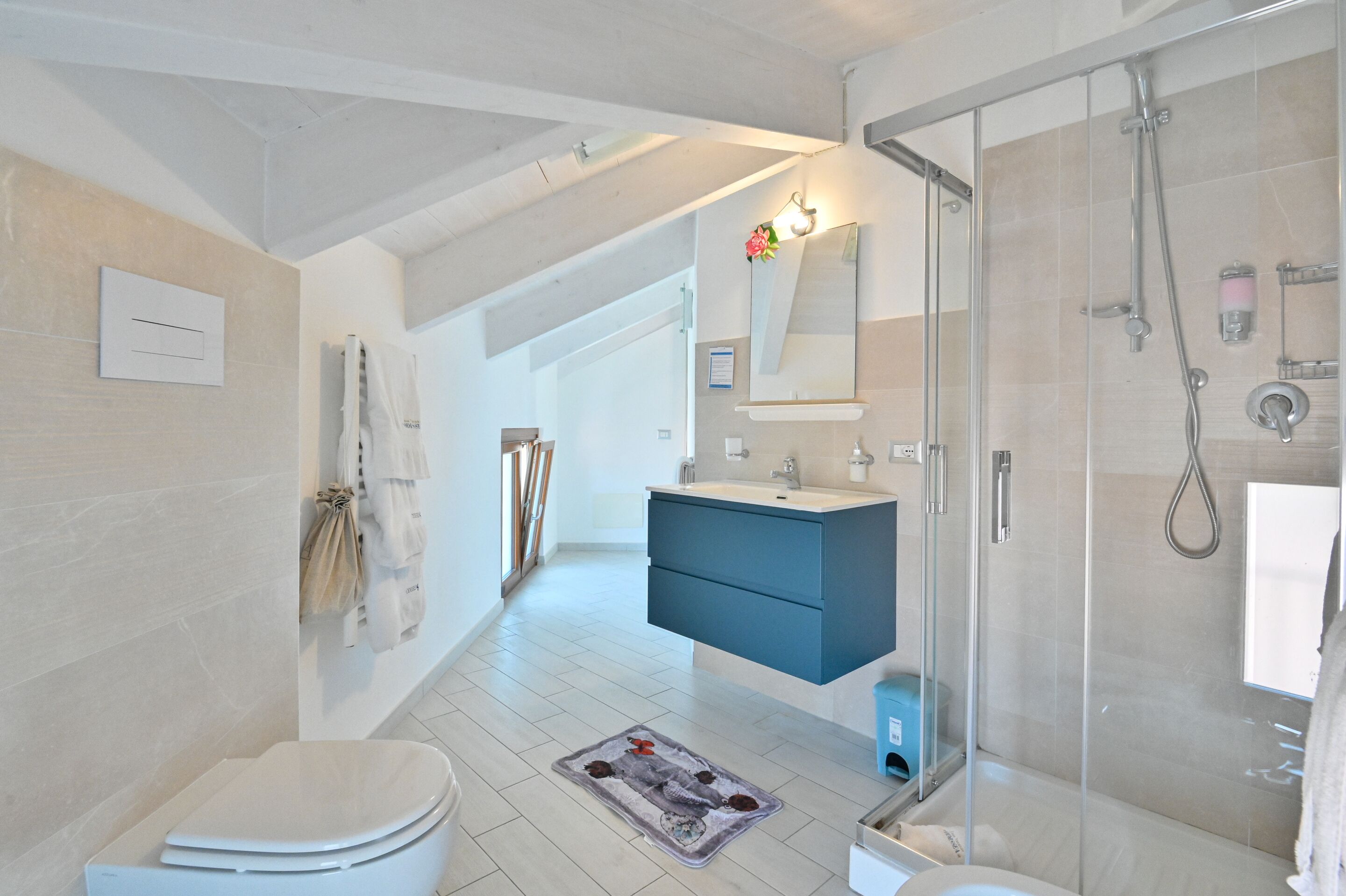Family Apartment, Private Bathroom, Sea View (leucosia) | Bathroom