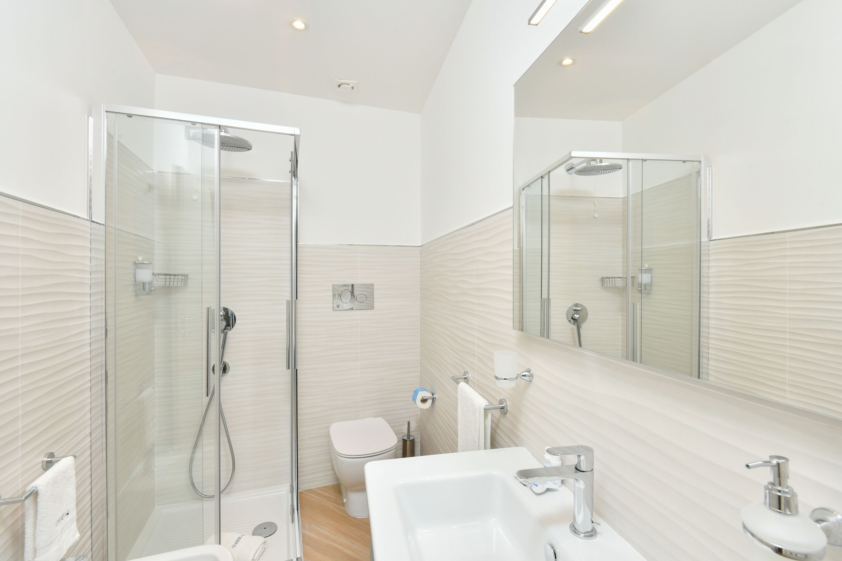 Exclusive Double or Twin Room, Private Bathroom (omero) | Bathroom