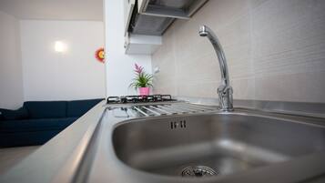 Romantic Apartment, Private Bathroom (penelope) | Private kitchen