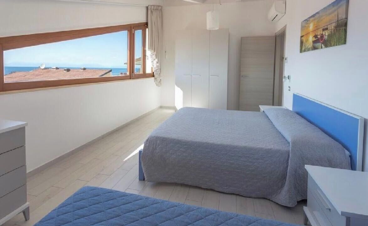 Family Apartment, Private Bathroom, Sea View (leucosia)
