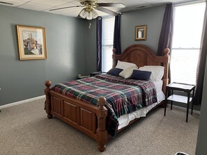 5 bedrooms, travel cot, free WiFi, bed sheets