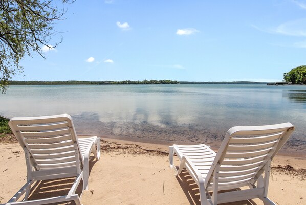 Am Strand, Liegestühle