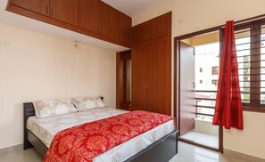 Deluxe Apartment, 2 Double Beds, Non Smoking | Iron/ironing board, free WiFi