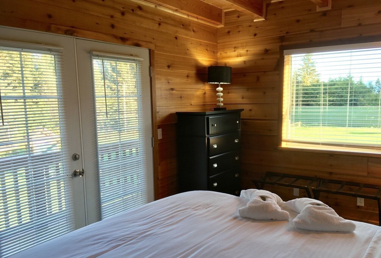 Custom Townhome In Downtown Homer, 4 Minute Walk To Museum And Restaurants