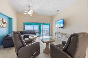 TV - Family Retreat Ocean front pool (Cudjoe Key)