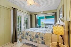 5 bedrooms, iron/ironing board, free WiFi - Family Retreat Ocean front pool (Cudjoe Key)