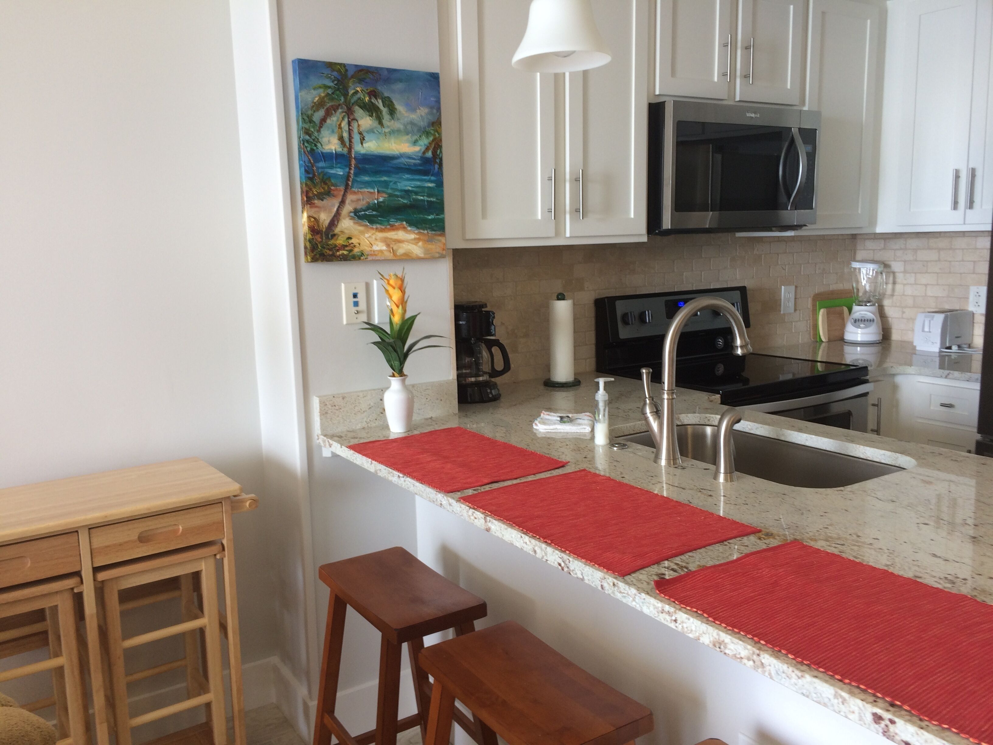 GULF Front,  LARGE Balcony,  MASTER Bedroom Gulf Front