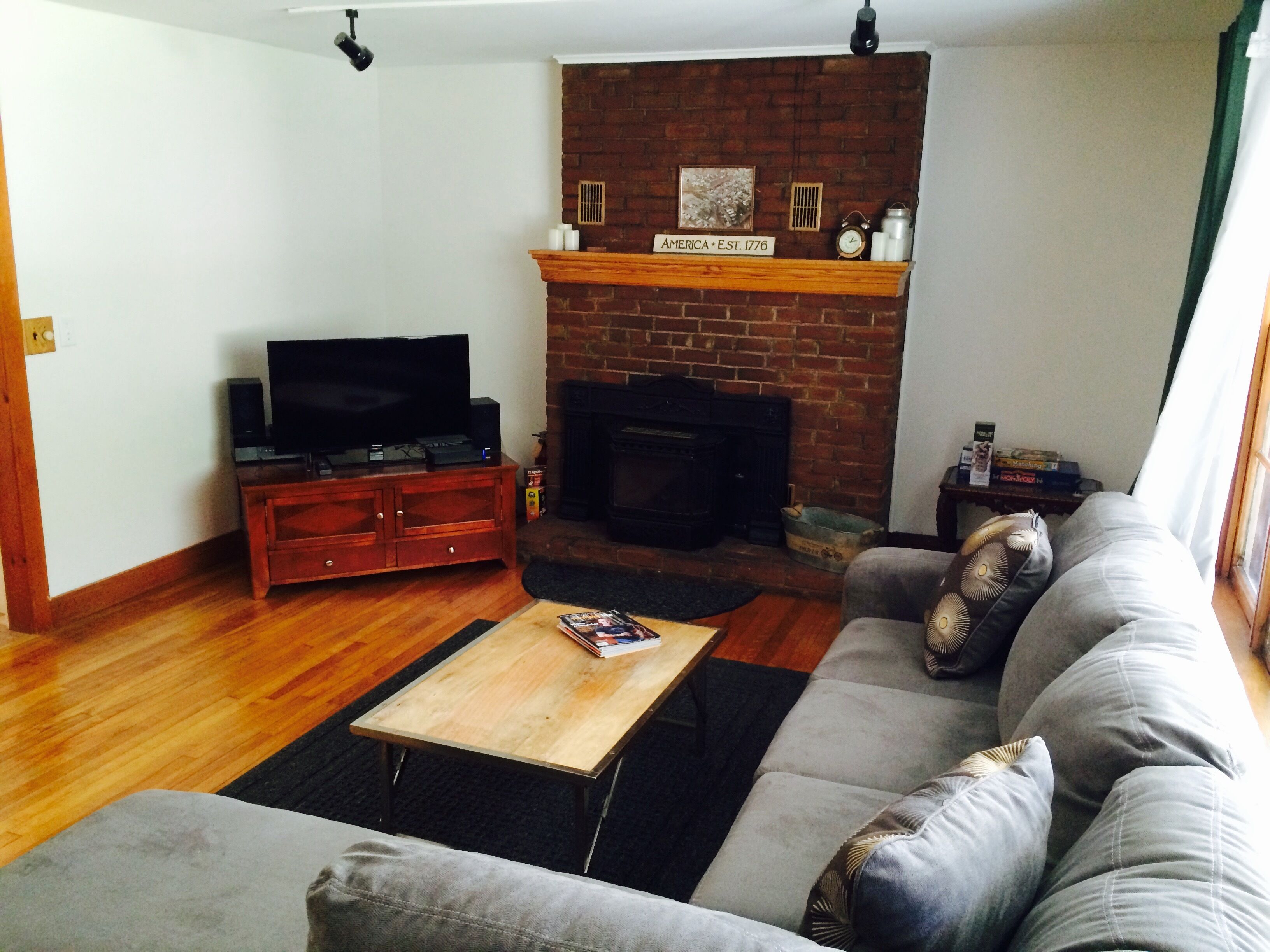 Private Ludlow Village Home - 2 Miles from Okemo Base W/Access To Okemo Shuttle