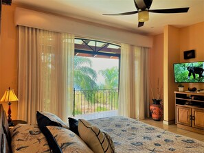 4 bedrooms, in-room safe, iron/ironing board, free WiFi