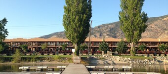 Beautiful townhome in family friendly Casa Del Mila Oro