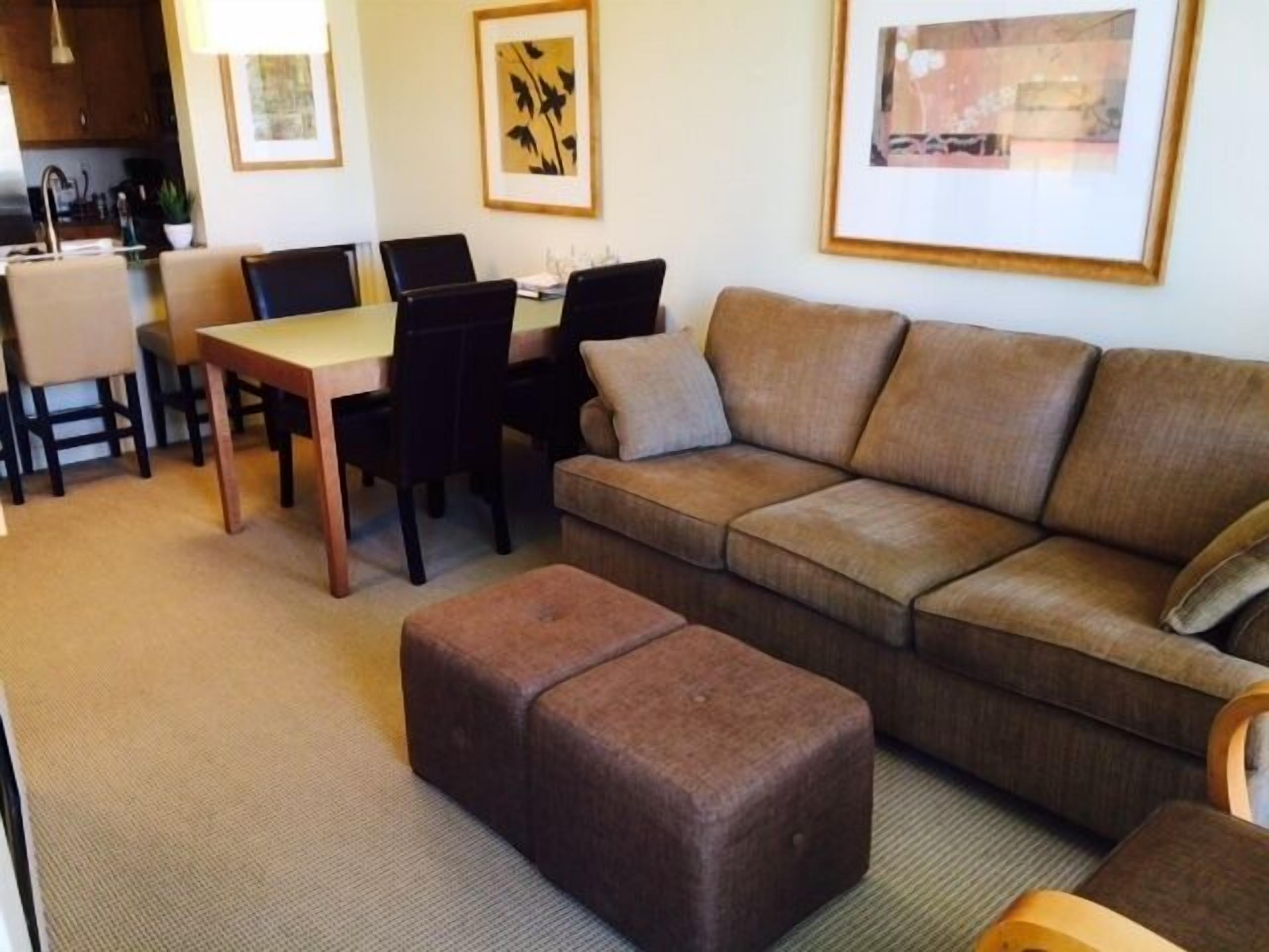 Strand Lakeside Resort Suite