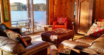 Hayward Lakefront - Upea mökki, neljä vuodenaikaa jopa 21 vieraalle