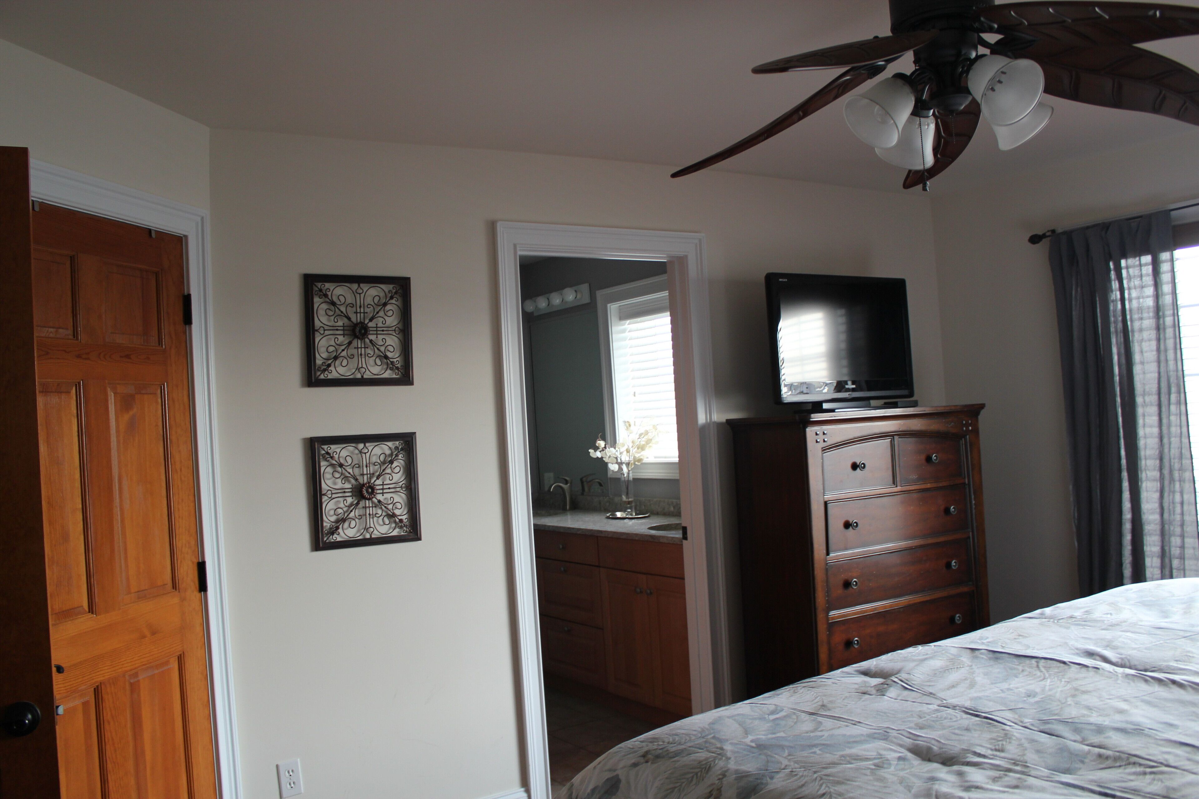 Cancellation 6/17 Available, Tbird Luxury, Beach Block, Pool, Hot Tub, Sleeps 10