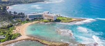 'Aloha!' Just Updated, 2026, Near Beach, Sun Deck!! STR Permit # 2210-CCH-0039