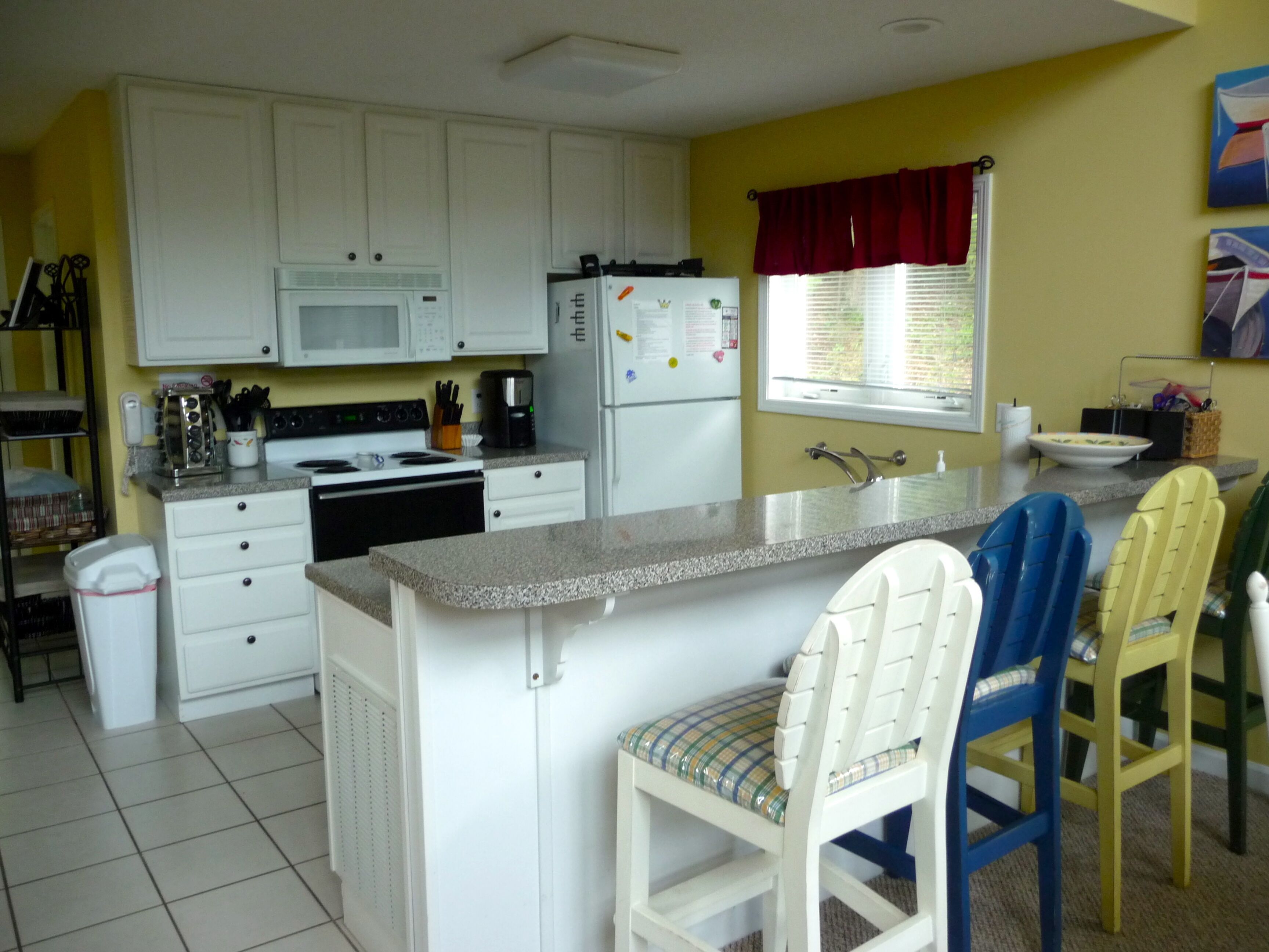 Deerfield Resort/Lake Front Property in quiet cove with shared docks-4 per slip