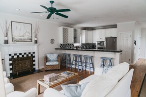 TV, fireplace, DVD player, books