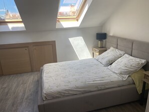 1 sovrum, strykjärn/strykbräda, gratis wi-fi och sängkläder