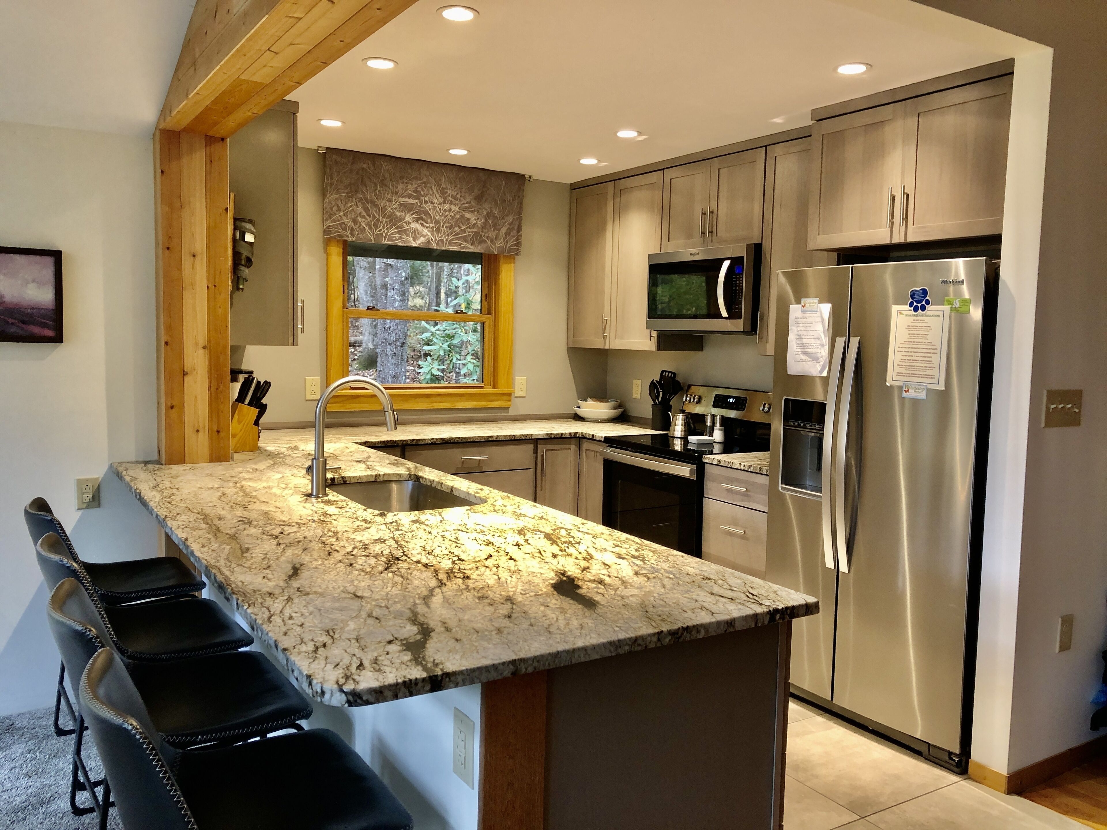 Lakefront Mountain Retreat - WiFi/Pets/Pool/Golf/Tennis