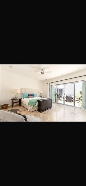 5 Schlafzimmer, Zimmersafe, Bügeleisen/Bügelbrett, WLAN