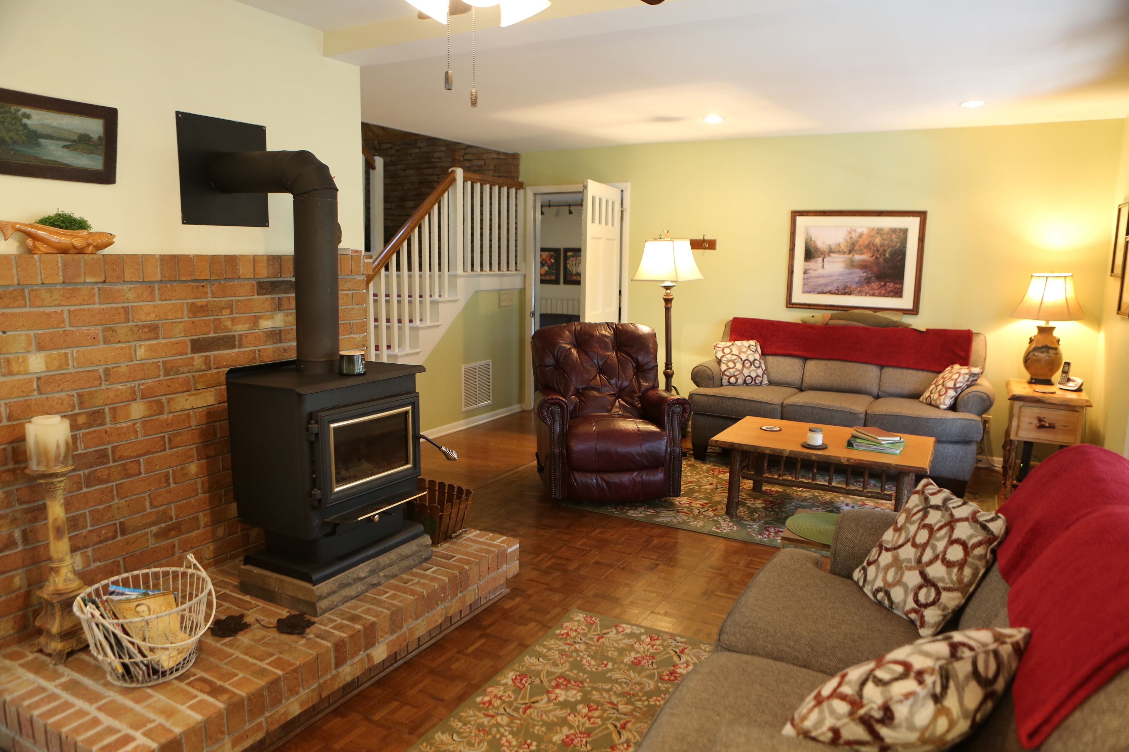 A Hiker's Paradise  Private Cabin on Small, Rushing Stream Near A/T-