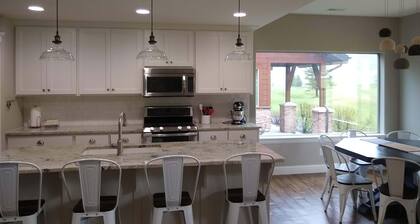 Luxury Afton Home on Golf Course