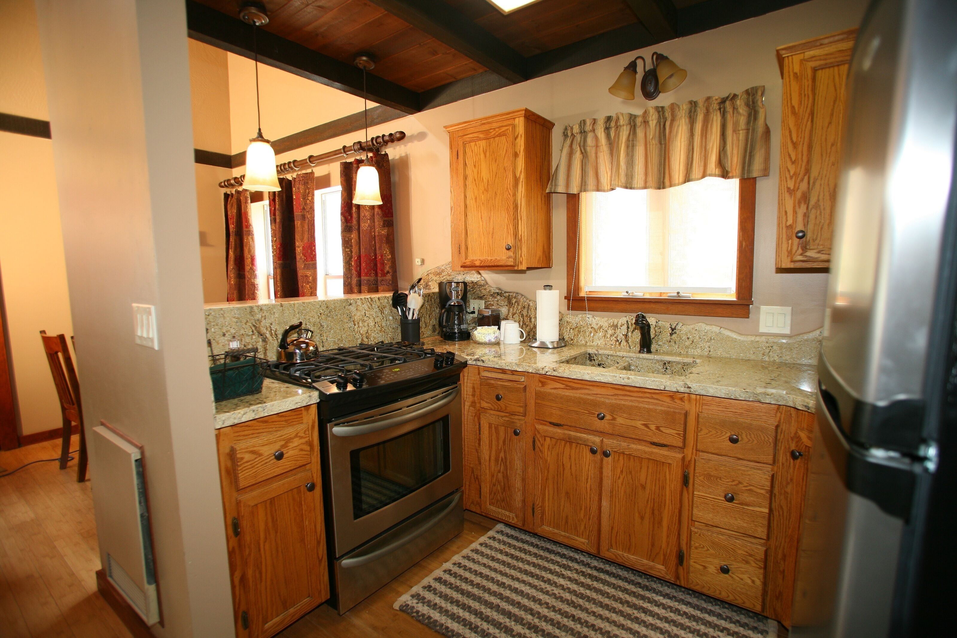 Fantastic and Private, Close to Downtown Julian! Couples, Families, Pets Welcome