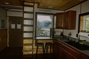 Oven, stovetop, coffee/tea maker, cookware/dishes/utensils