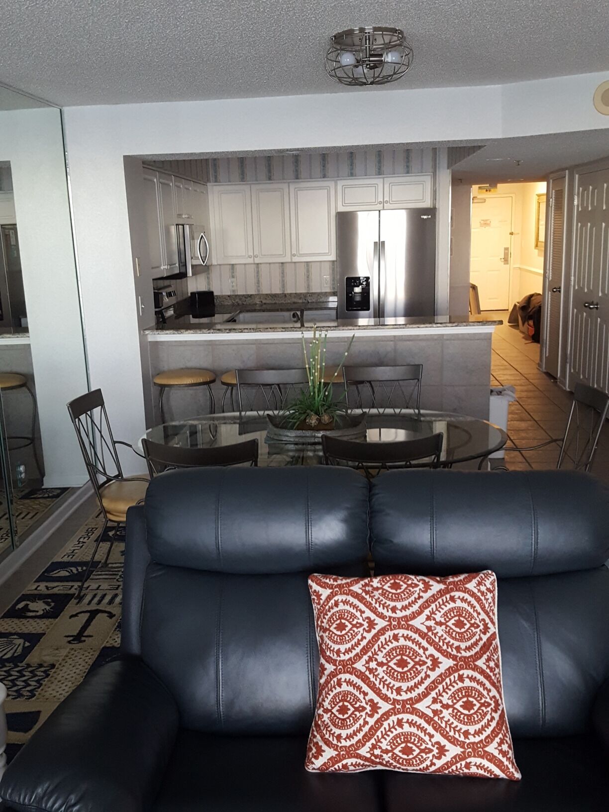 Smart TV, reproductor de DVD, libros y videoteca 