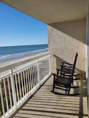 Property grounds - Beautiful Oceanfront  Condo- Crescent Shores - Privately Owned and Maintained (North Myrtle Beach)