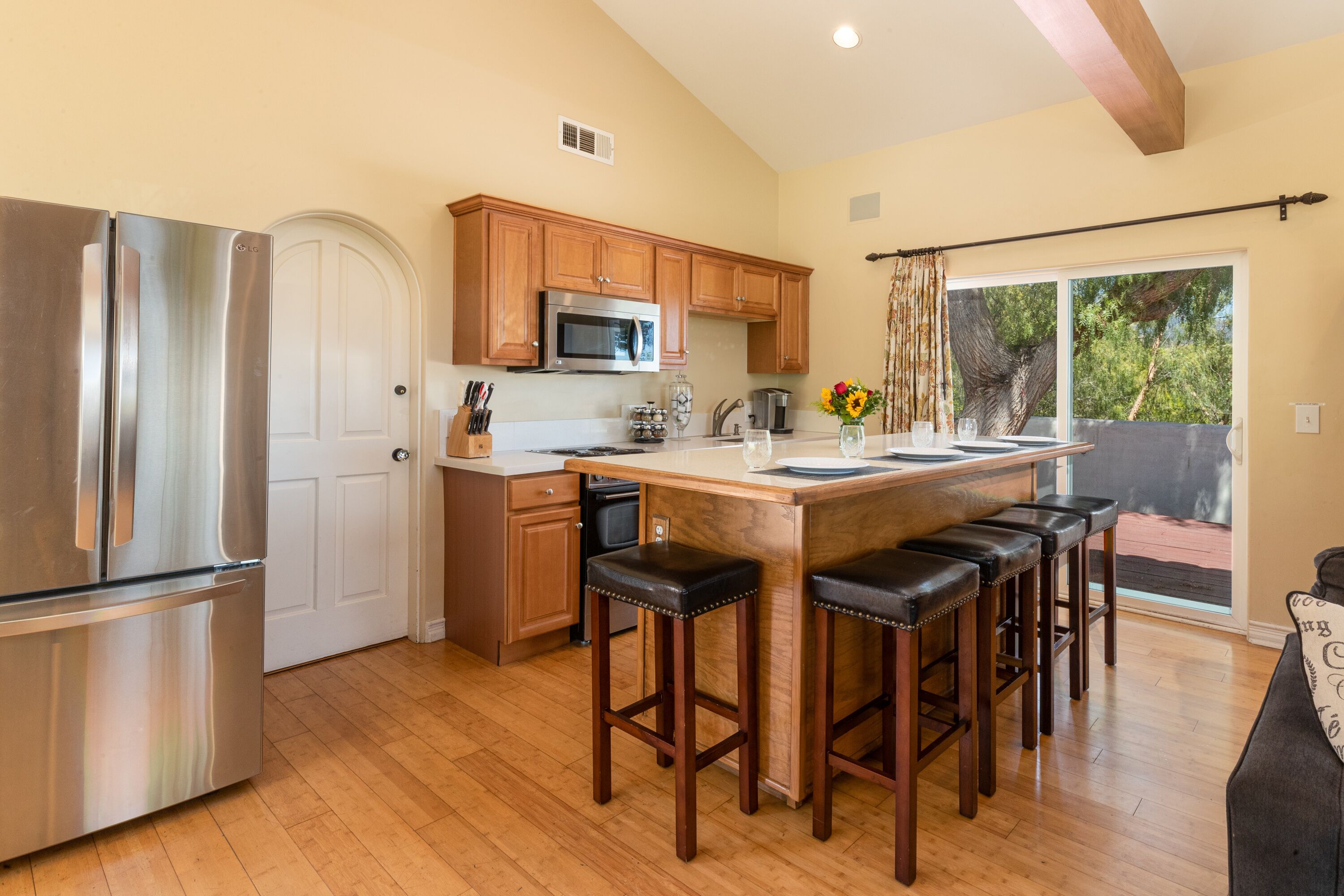 Come enjoy your own resort! Salt water pool & Spa.