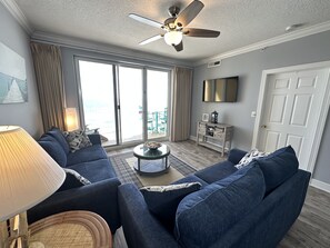 TV - Emerald Isle 1101 - Front row beach chair service included! Affordable rates! (Panama City Beach)